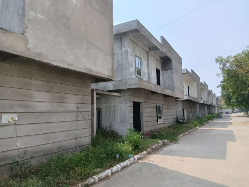 4.5 BHK Villa 4500 Sq.ft. for Sale in Gandipet, Hyderabad