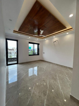 4.5 BHK Flat for Rent in Moti Nagar, Delhi