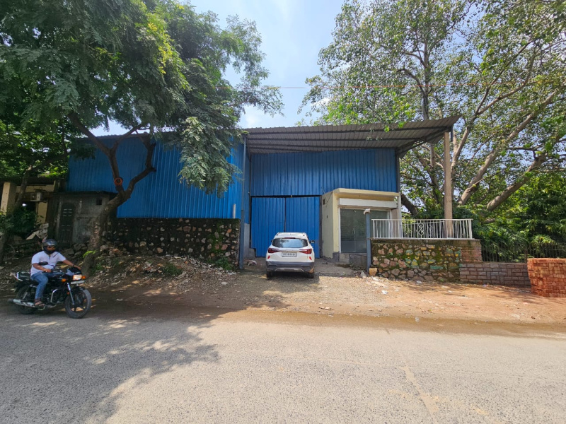  2700 Sq.ft. Warehouse for Rent in Chattarpur, Delhi