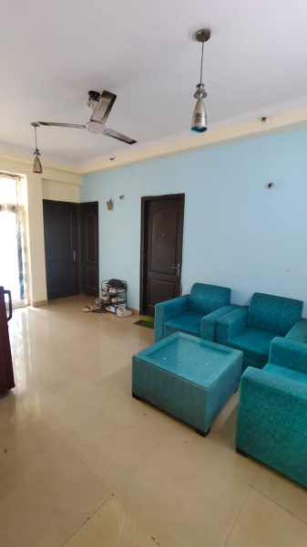 2 BHK Apartment 1000 Sq.ft. for Rent in Sector 76 Noida