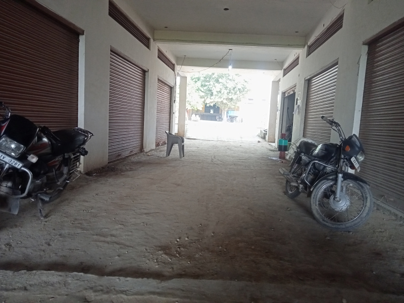  Warehouse 4000 Sq.ft. for Rent in Maharajganj, Ghazipur