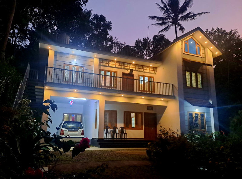 3 BHK House 2000 Sq.ft. for Sale in Munnar, Idukki