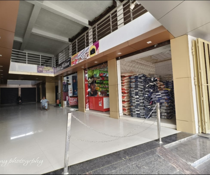  Commercial Shop 198 Sq.ft. for Rent in Baheri, Bareilly