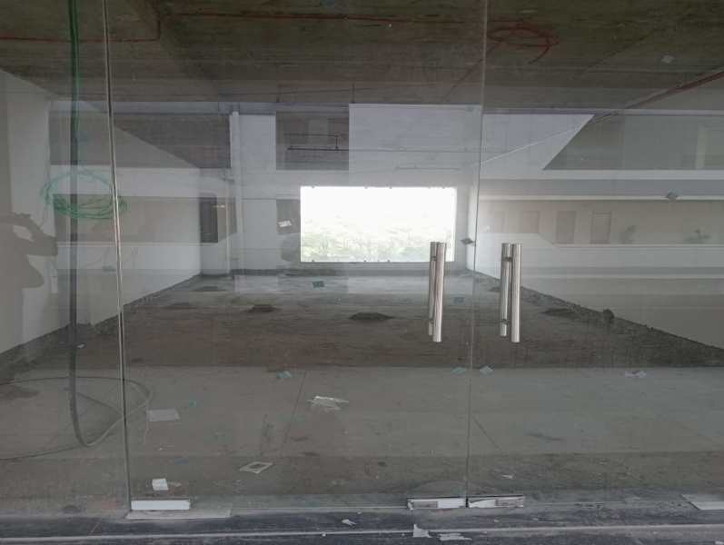  Showroom 1287 Sq.ft. for Sale in Airport Road, Zirakpur