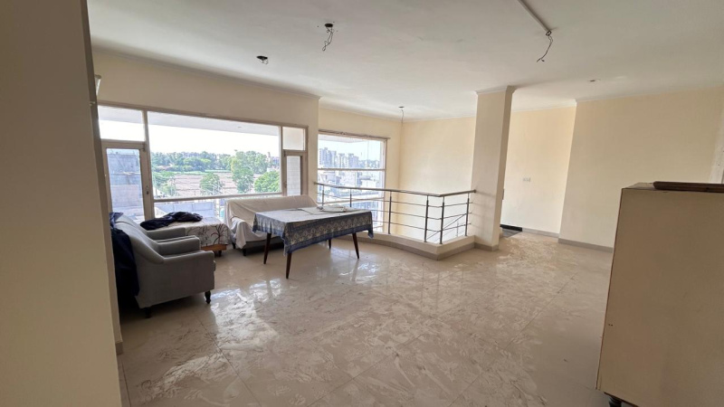  Penthouse 3120 Sq.ft. for Sale in Ambala Highway, Zirakpur