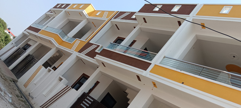 2 BHK Builder Floor 900 Sq.ft. for Sale in Nehru Enclave, Gomti Nagar, Lucknow