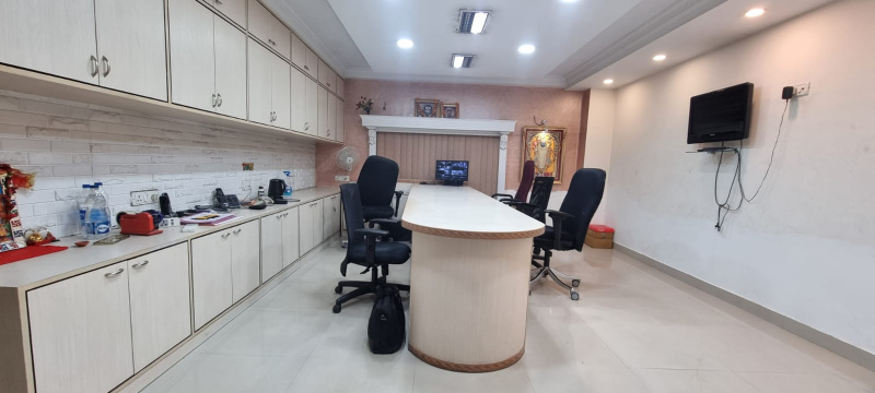  Office Space 5000 Sq.ft. for Sale in AC Market, Howrah