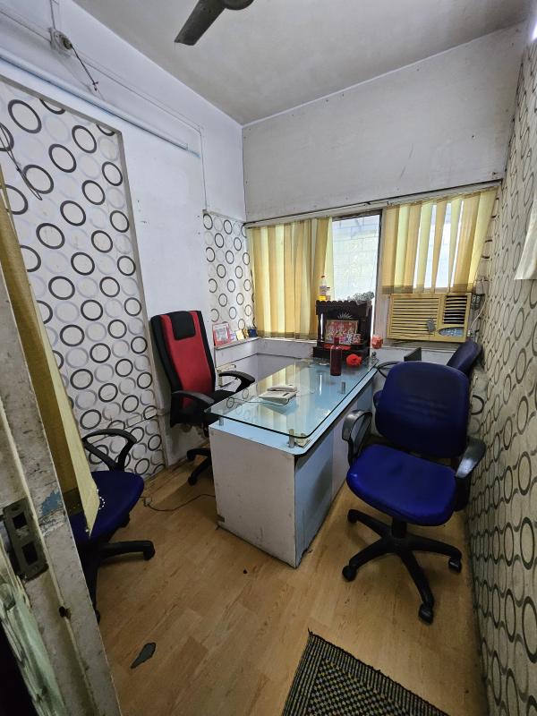  Office Space 180 Sq.ft. for Rent in Thane West