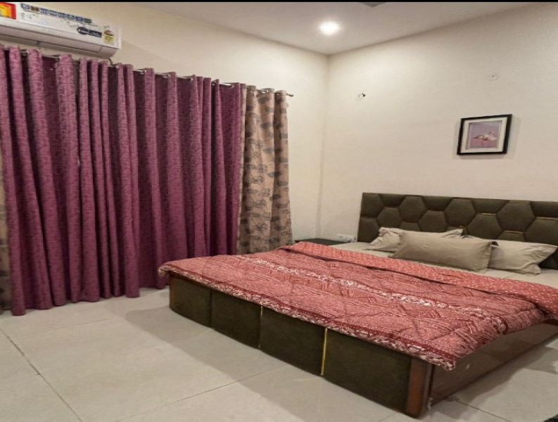 3 BHK Builder Floor 300 Sq. Meter for Rent in Sector 50 Noida