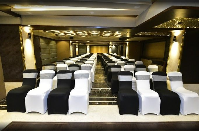  Hotels 26600 Sq.ft. for Sale in Andheri East, Mumbai