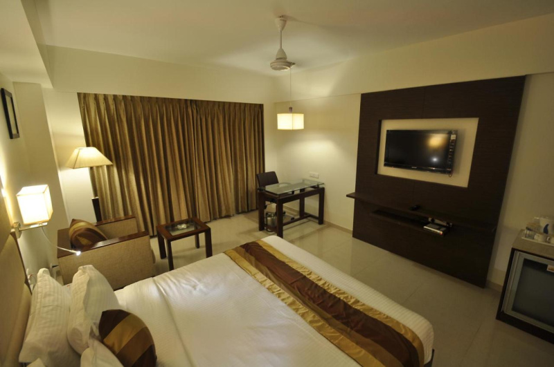  Residential Plot 5800 Sq. Meter for Sale in Tardeo, Mumbai