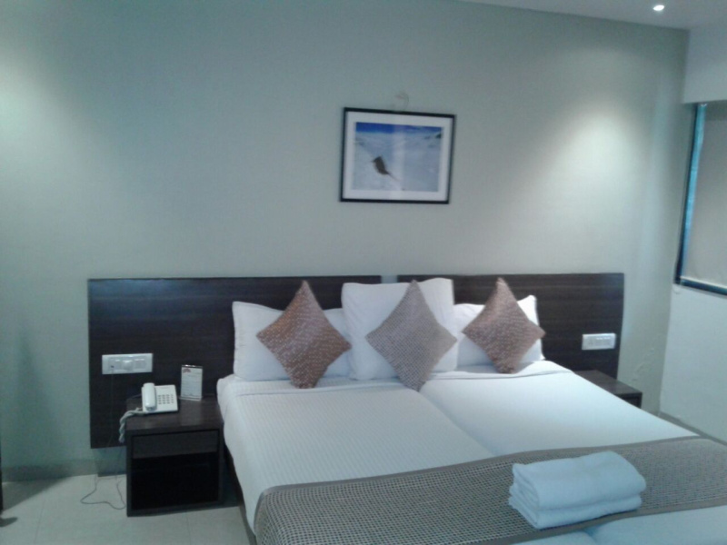  Residential Plot 5800 Sq. Meter for Sale in Tardeo, Mumbai