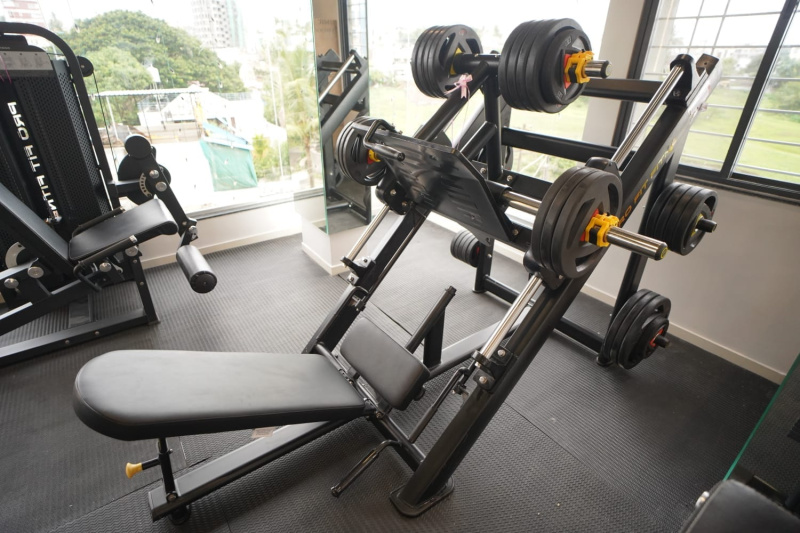  Hotels 88000 Sq.ft. for Sale in Juhu, Mumbai