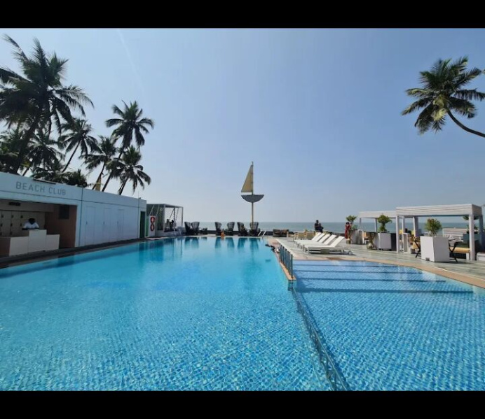  Hotels 85000 Sq.ft. for Sale in Juhu, Mumbai