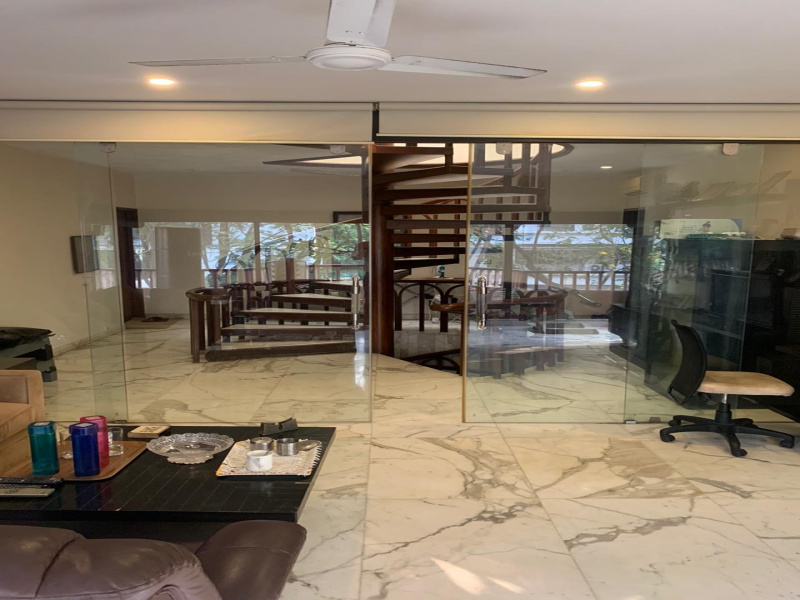  House 15000 Sq.ft. for Sale in Juhu, Mumbai