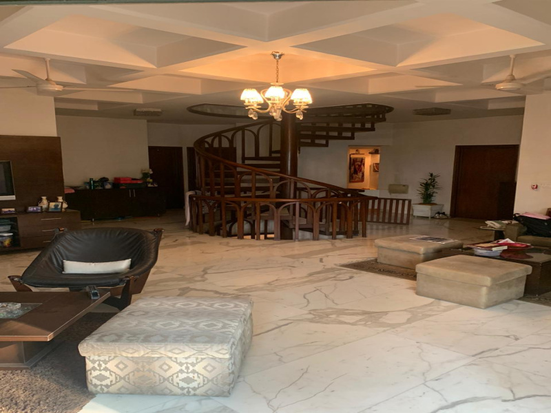  House 15000 Sq.ft. for Sale in Juhu, Mumbai