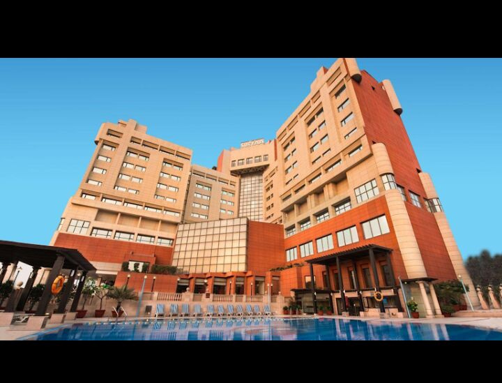  Hotels 95000 Sq.ft. for Sale in Block B New Friends Colony, Delhi