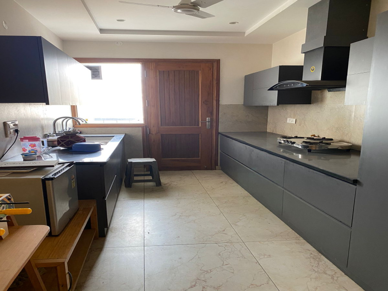 3 BHK Apartment 2000 Sq.ft. for Rent in VIP Road, VIP Road, Zirakpur