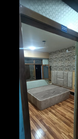  Hotels 5000 Sq.ft. for Rent in Indra Nagar, Srinagar