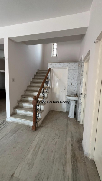 4.5 BHK 240 Sq. Yards House for Sale in Motera, Ahmedabad