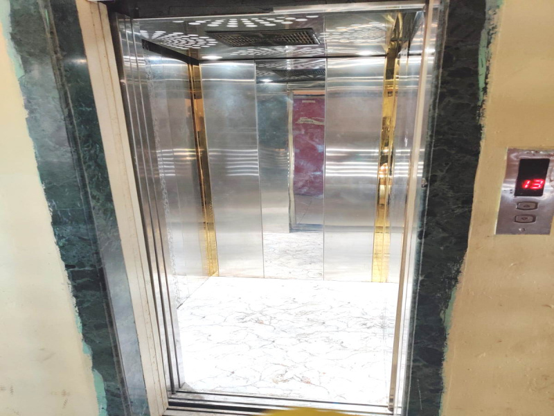  Office Space 650 Sq.ft. for Sale in Dadar, Mumbai