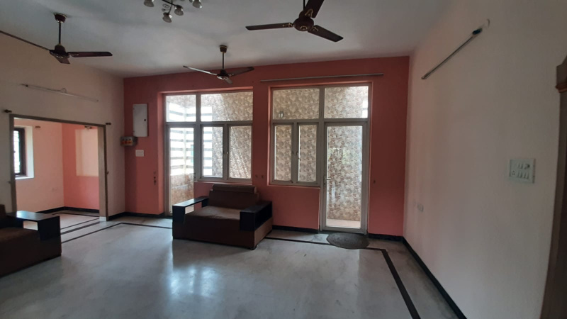 7 BHK House 4000 Sq.ft. for Sale in Chrompet, Chennai