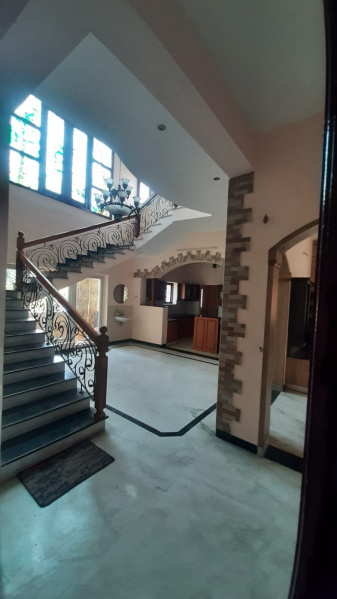 7 BHK House 4000 Sq.ft. for Sale in Chrompet, Chennai