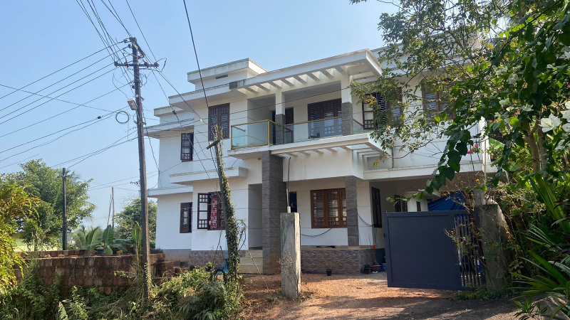 4 BHK House 3500 Sq.ft. for Sale in Thazhe Chovva, Kannur