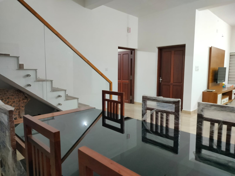 4 BHK House 3500 Sq.ft. for Sale in Thazhe Chovva, Kannur