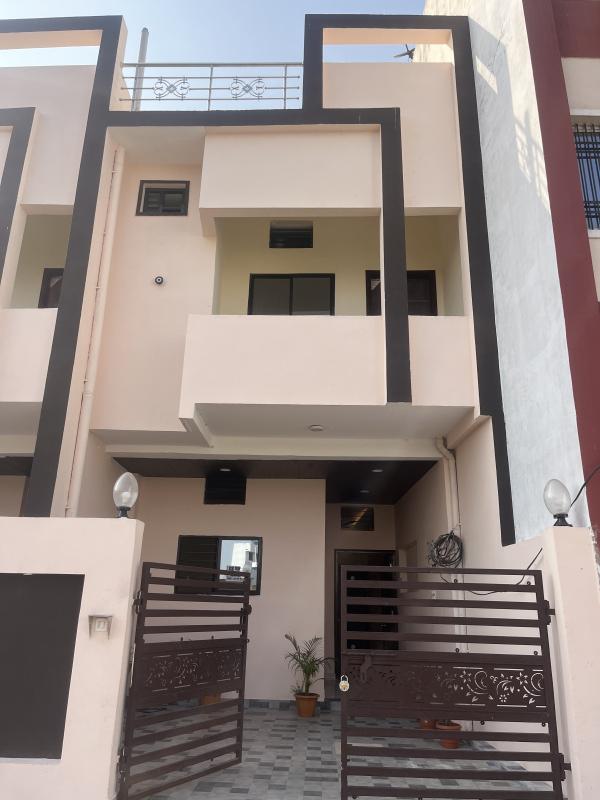 3 BHK House 1500 Sq.ft. for Sale in Raipura Chowk Road