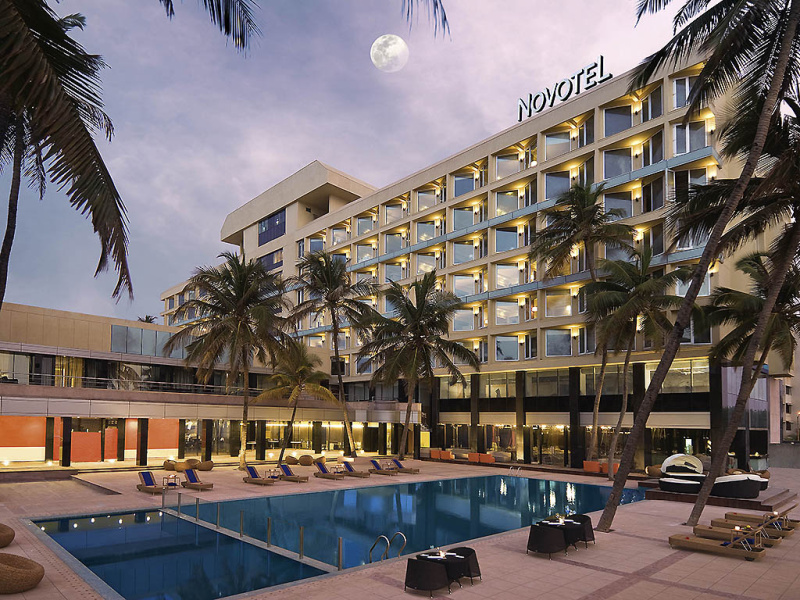  Hotels 87000 Sq.ft. for Sale in Juhu, Mumbai