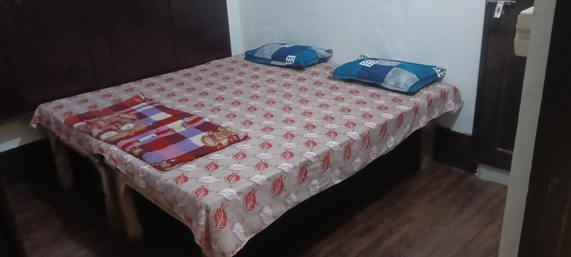  3200 Sq.ft. Guest House for Rent in Bankebihari Colony, Vrindavan