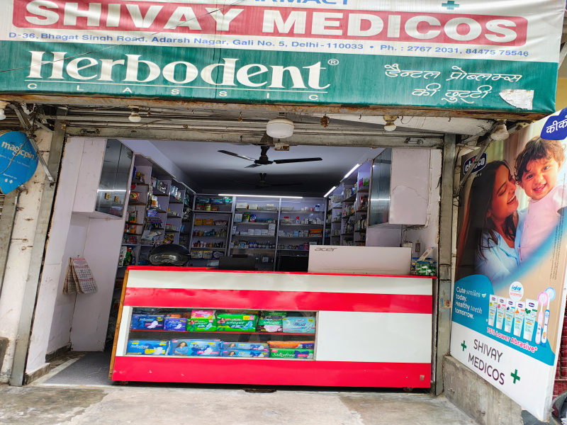  165 Sq.ft. Commercial Shop for Sale in Adarsh Nagar, Delhi
