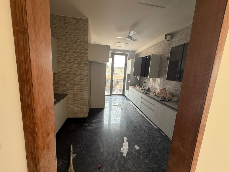4 BHK Builder Floor 470 Sq. Yards for Sale in South Extension II, Delhi