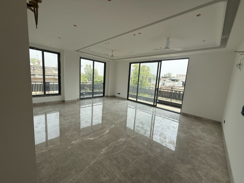 4 BHK Builder Floor 470 Sq. Yards for Sale in South Extension II, Delhi