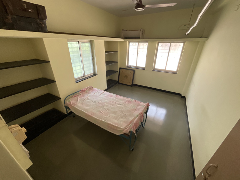 2 BHK House 1300 Sq.ft. for Rent in Miraj, Sangli