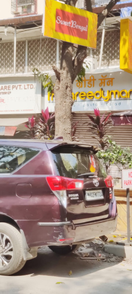  Commercial Shop 300 Sq.ft. for Sale in Shastri Nagar, Andheri West, Mumbai