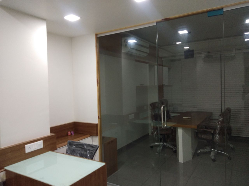  Office Space 774 Sq.ft. for Rent in Thaltej, Ahmedabad