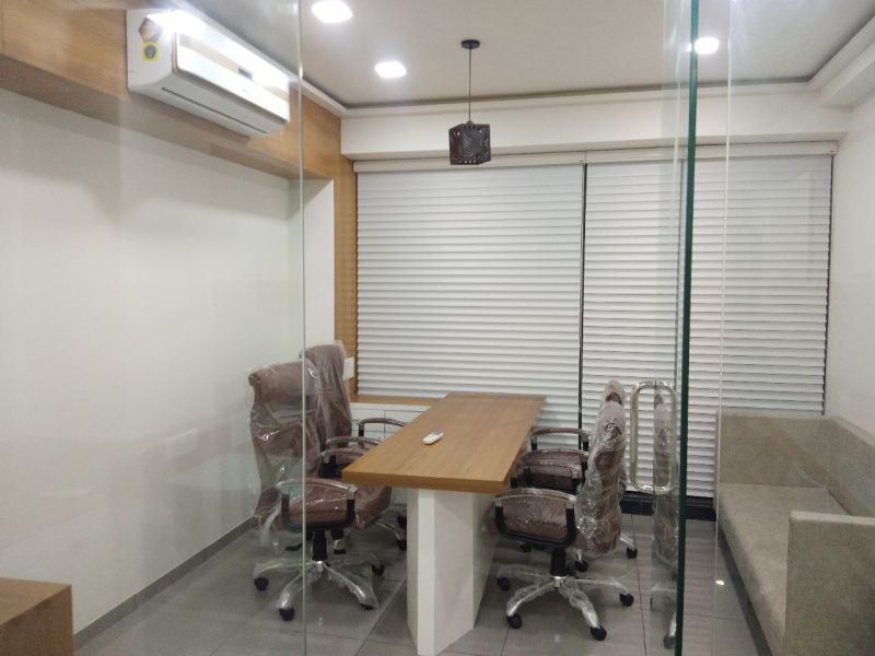  Office Space 774 Sq.ft. for Rent in Thaltej, Ahmedabad