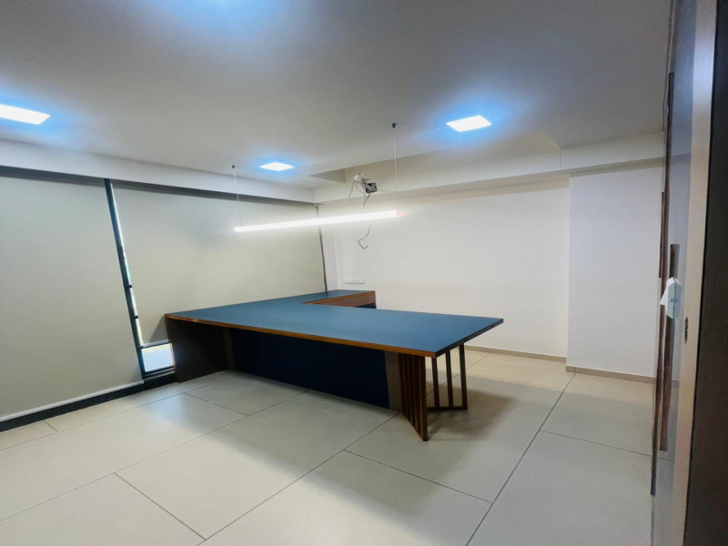  Office Space 1163 Sq.ft. for Rent in Bodakdev, Ahmedabad