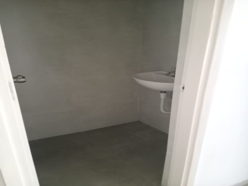  Office Space 719 Sq.ft. for Rent in Thaltej, Ahmedabad
