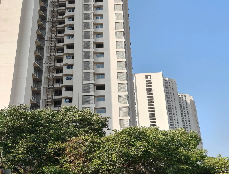 1 BHK Apartment 630 Sq.ft. for Sale in Kasar Vadavali, Thane