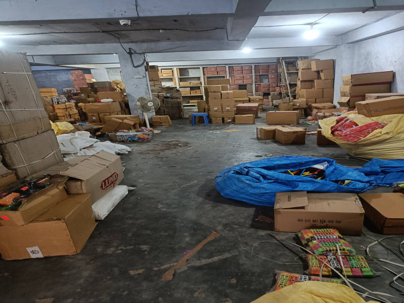  Warehouse 750 Sq.ft. for Rent in Yahiyaganj, Lucknow