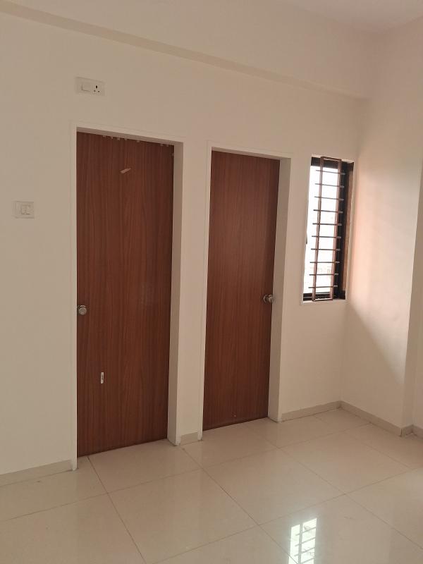 3 BHK Apartment 1050 Sq.ft. for Sale in Talav Gate, Junagadh