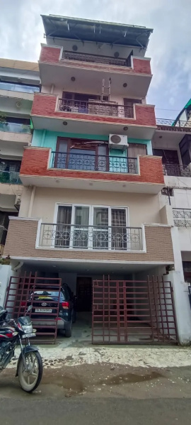 3 BHK Builder Floor 1125 Sq.ft. for Sale in Block J Saket, Delhi