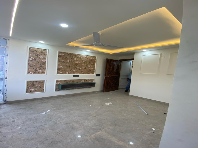 3 BHK Builder Floor 1550 Sq.ft. for Sale in Sector 107 Noida