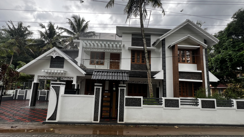 5 BHK House 2800 Sq.ft. for Sale in Muvattupuzha, Ernakulam