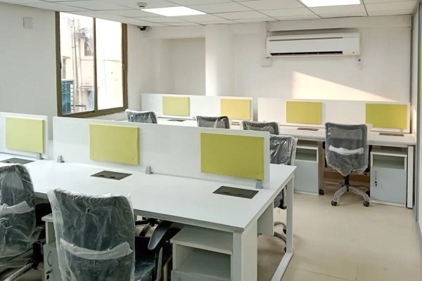  Office Space 1200 Sq.ft. for Rent in Mount Road, Chennai