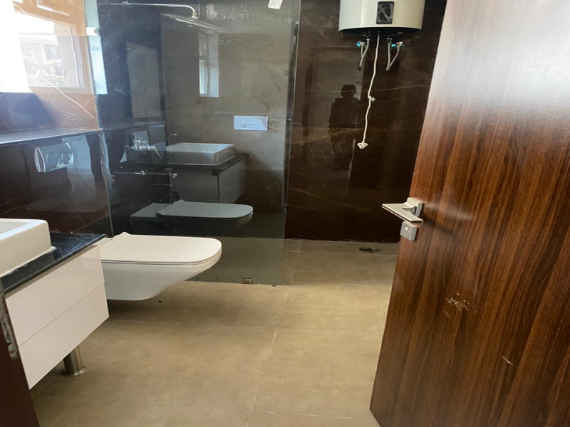  Penthouse 1505 Sq.ft. for Sale in Airport Road, Zirakpur