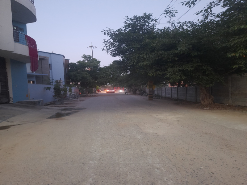  1800 Sq. Yards Residential Plot for Sale in Dwarka Link Road, Delhi